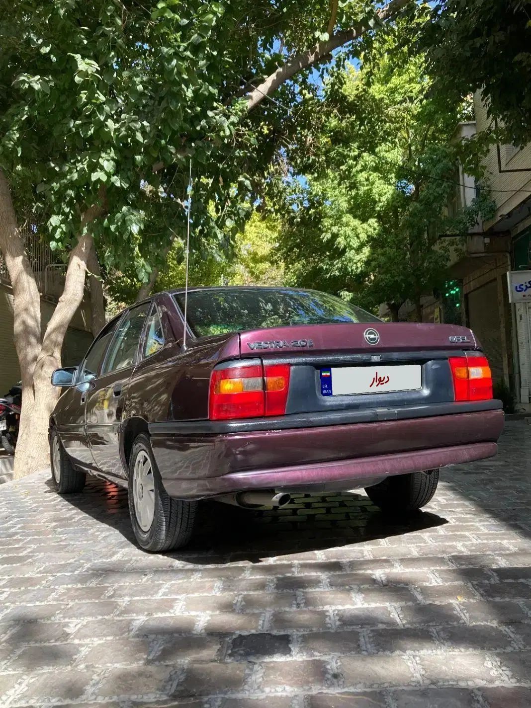 خودرو اپل، وکترا آگهی ann_20417267