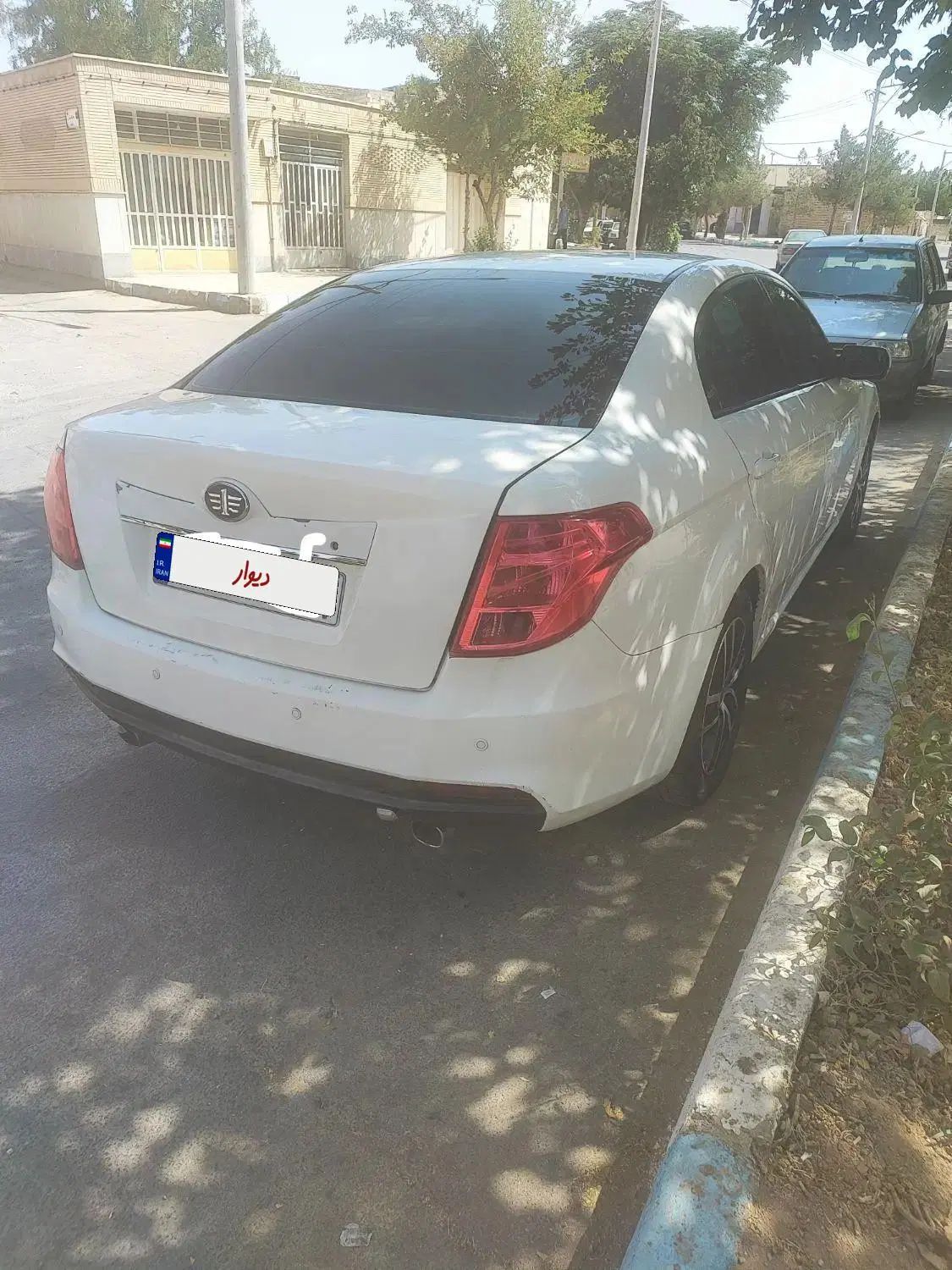 خودرو بسترن، B50F آگهی ann_20417295