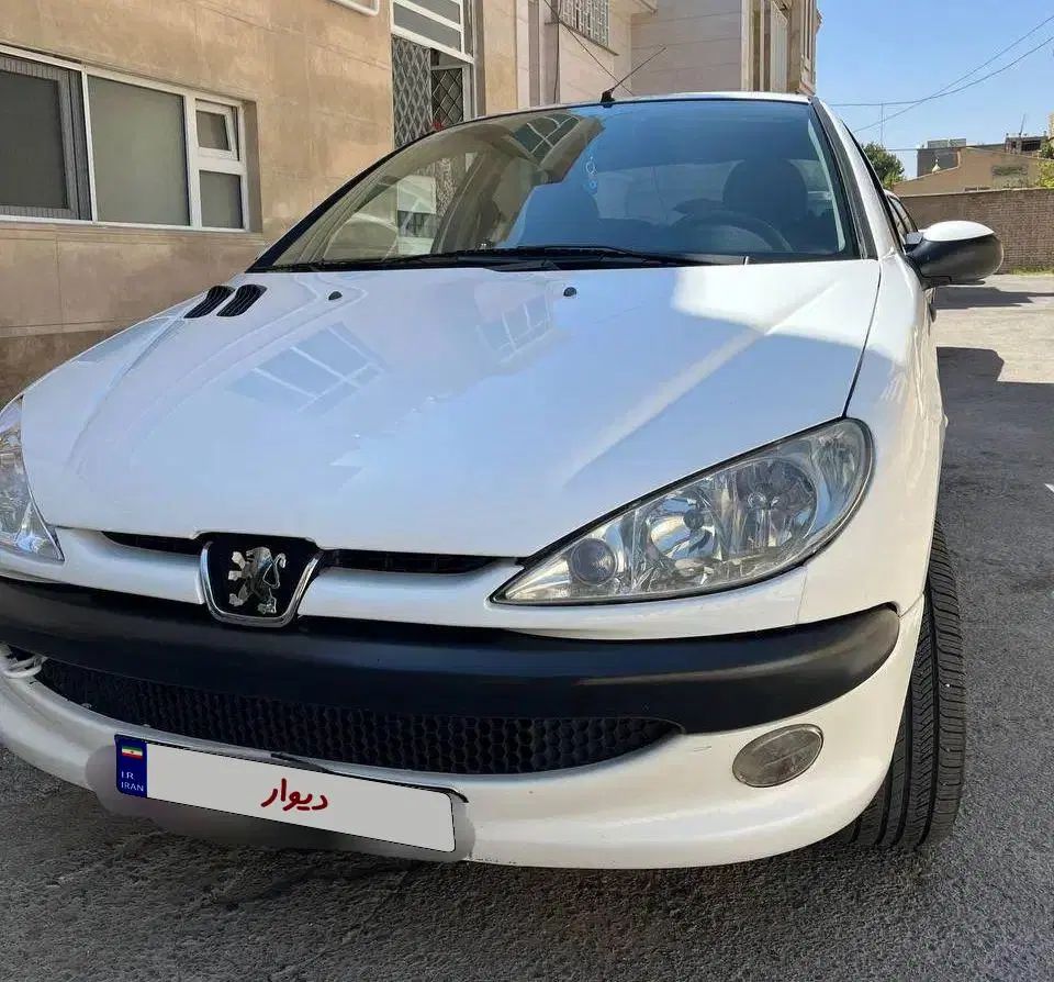 پژو ۲۰۶ صندوق دار v8 - 1395