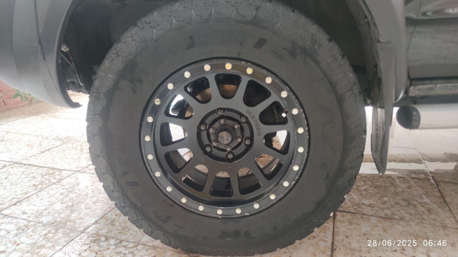 نیسان رونیز دنده‌ای - 1384