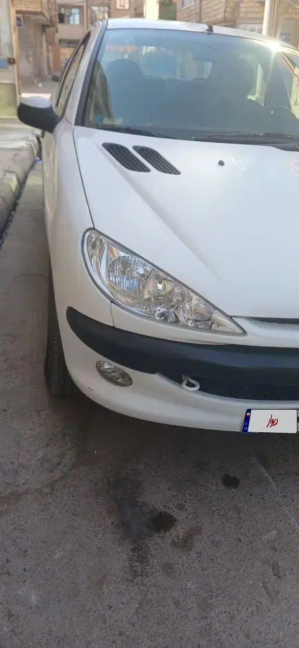 پژو ۲۰۶ صندوق دار v8 - 1396