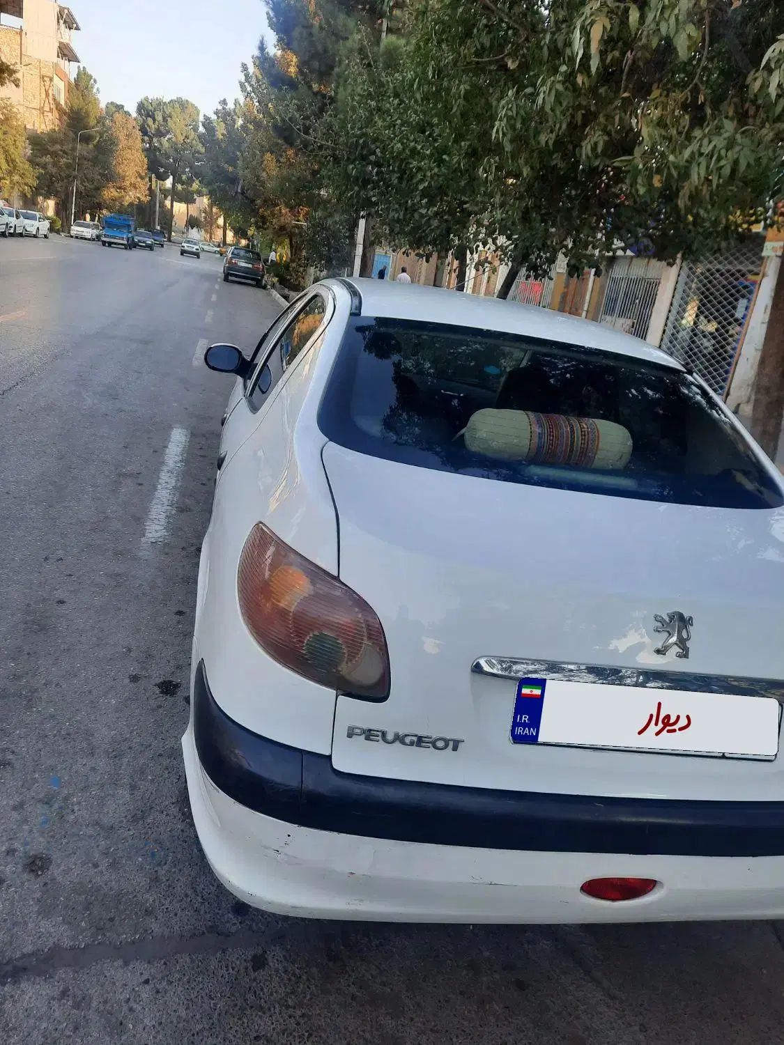 پژو ۲۰۶ صندوق دار v8 - 1389