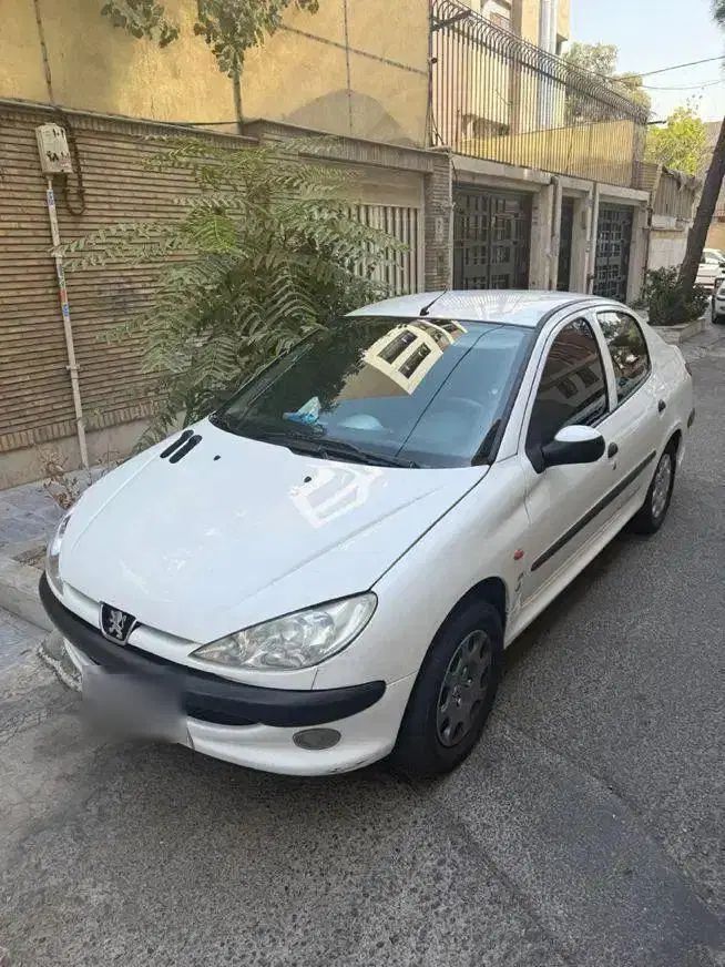 پژو ۲۰۶ صندوق دار v8 - 1390