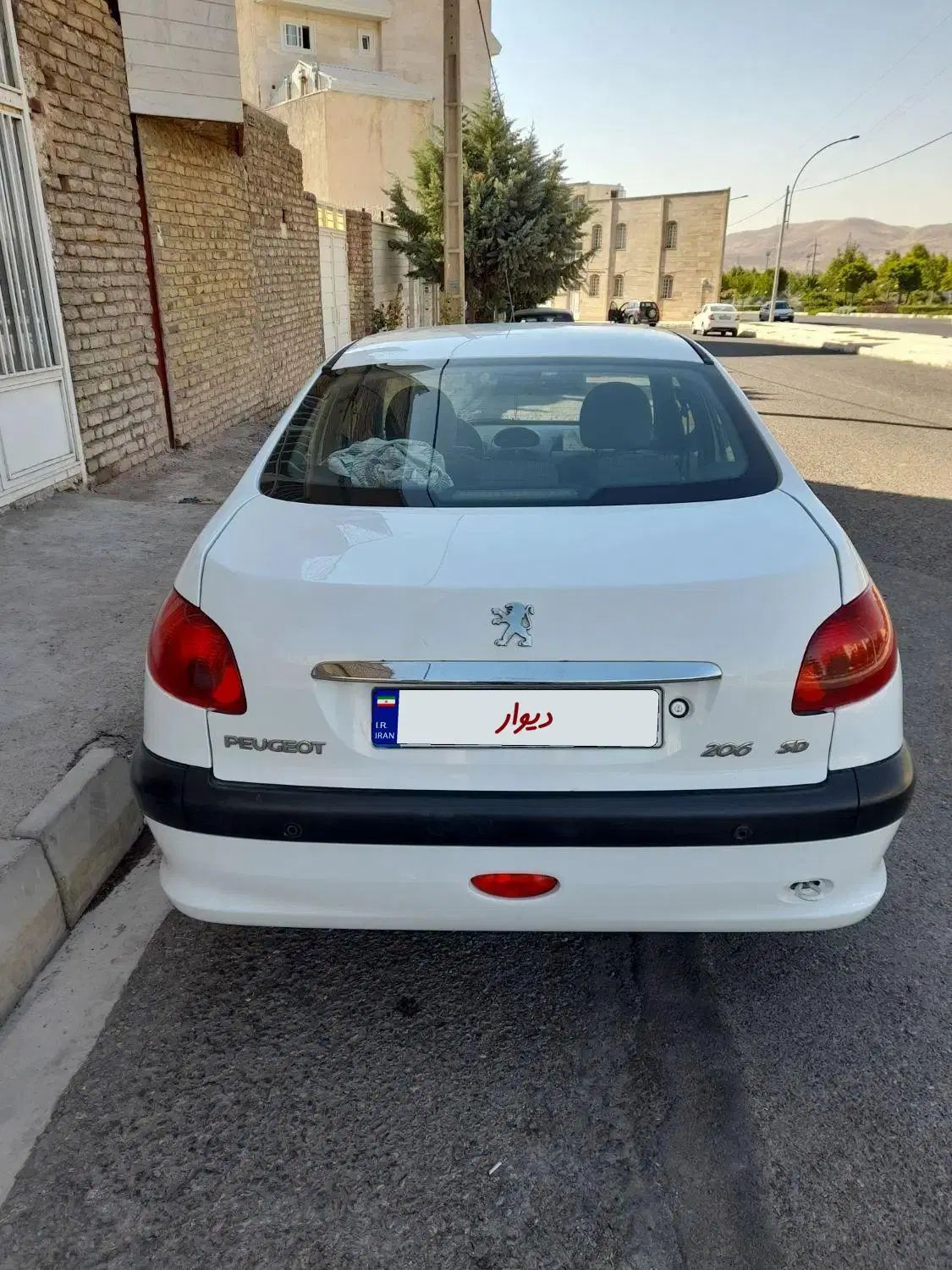 پژو ۲۰۶ صندوق دار v8 - 1394