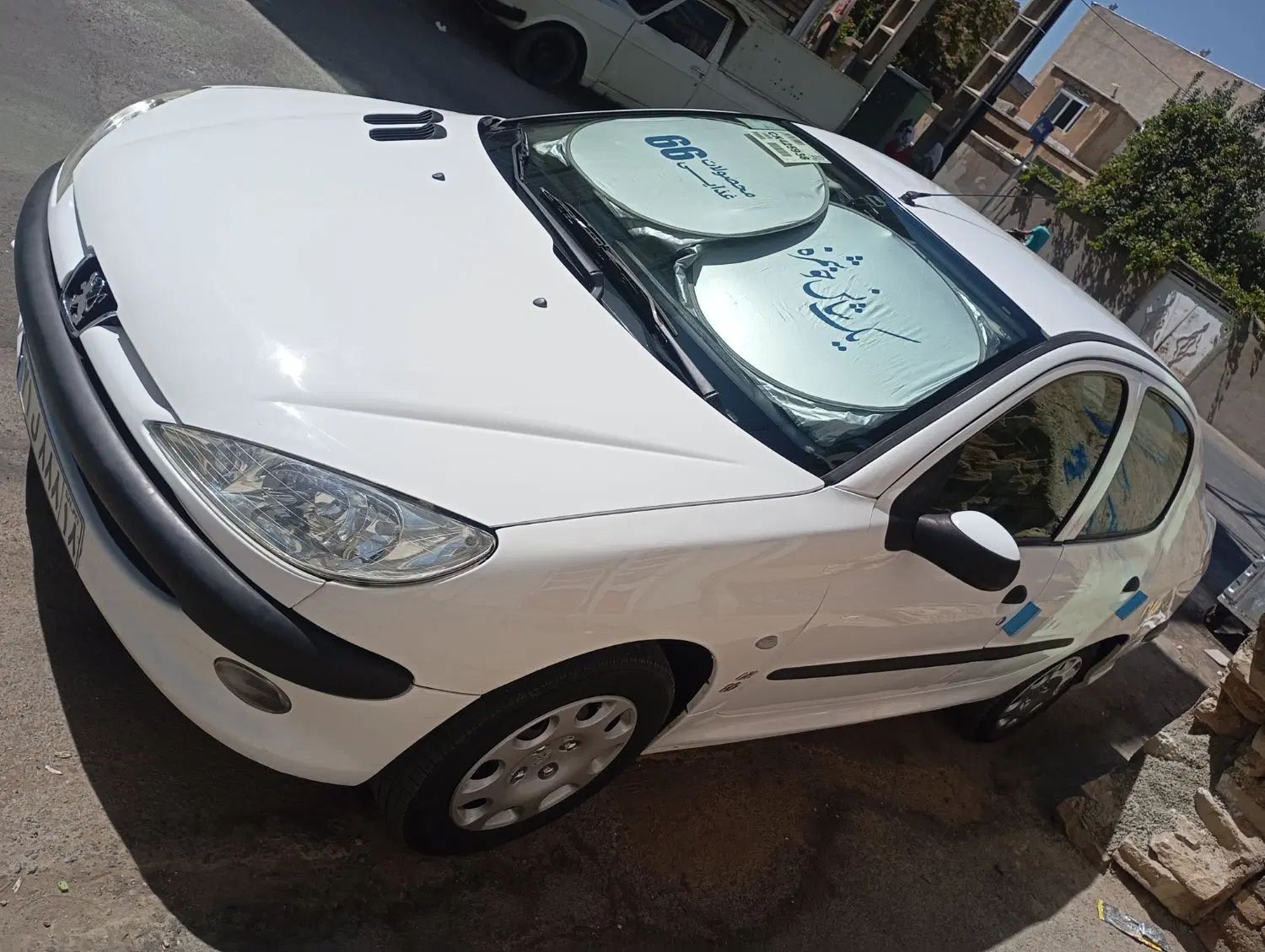 پژو ۲۰۶ صندوق دار v8 - 1392