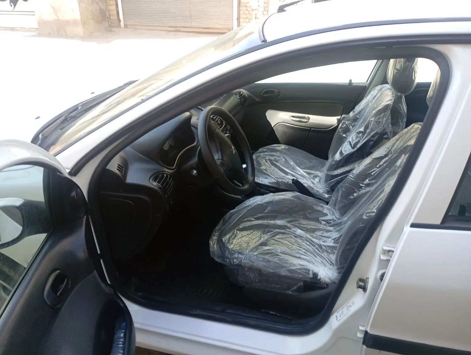 پژو ۲۰۶ صندوق دار v8 - 1392