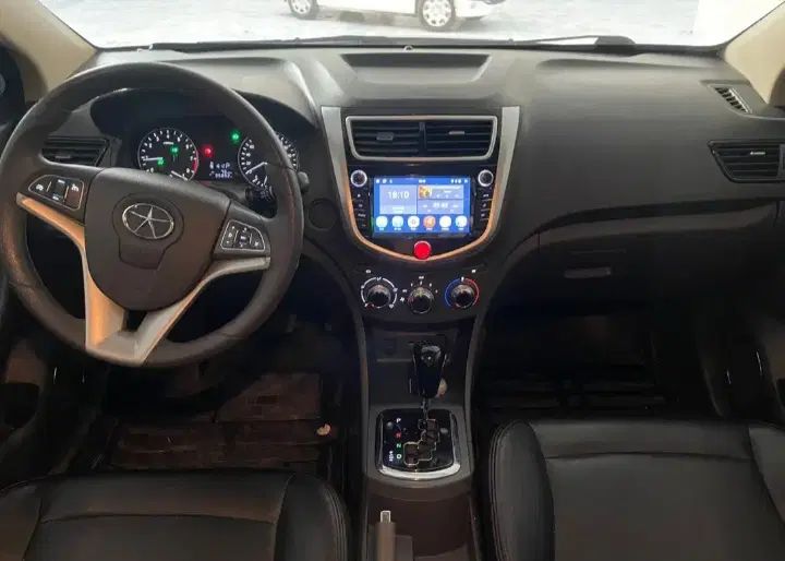 جک J4 اتوماتیک آپشنال - 1402