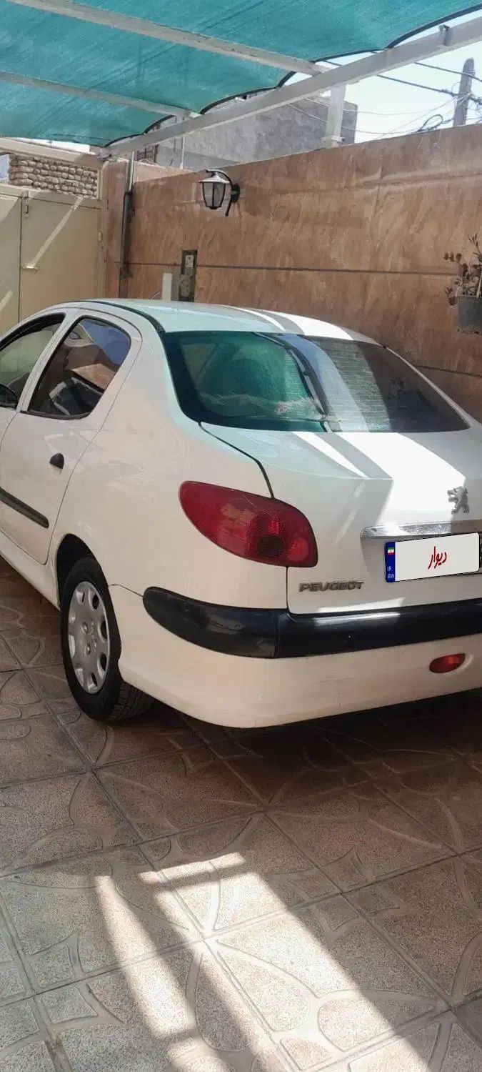 پژو ۲۰۶ صندوق دار v8 - 1393