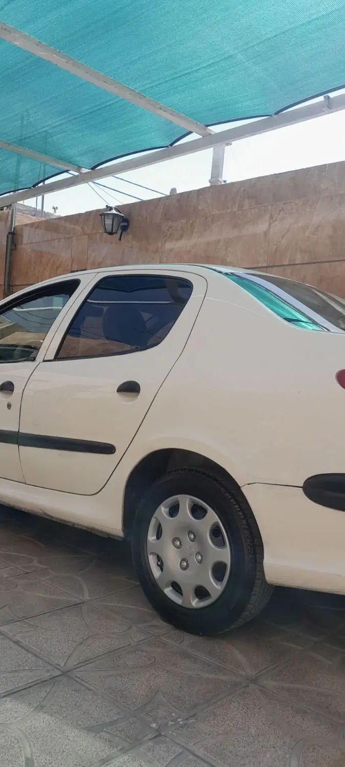 پژو ۲۰۶ صندوق دار v8 - 1393