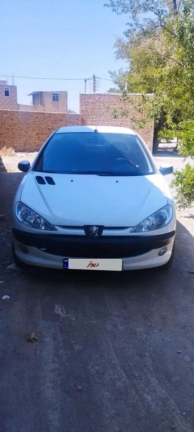 پژو ۲۰۶ صندوق دار v8 - 1389