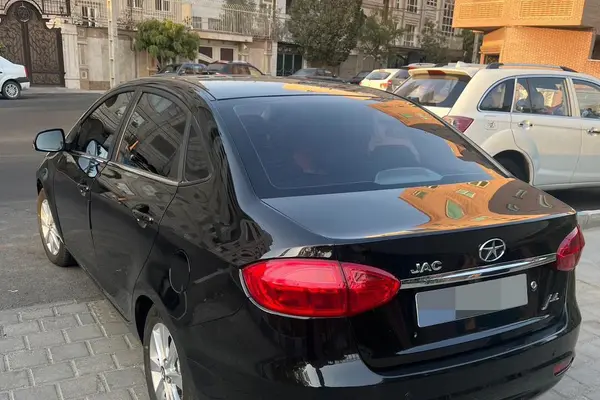 جک J4 اتوماتیک آپشنال - 1402