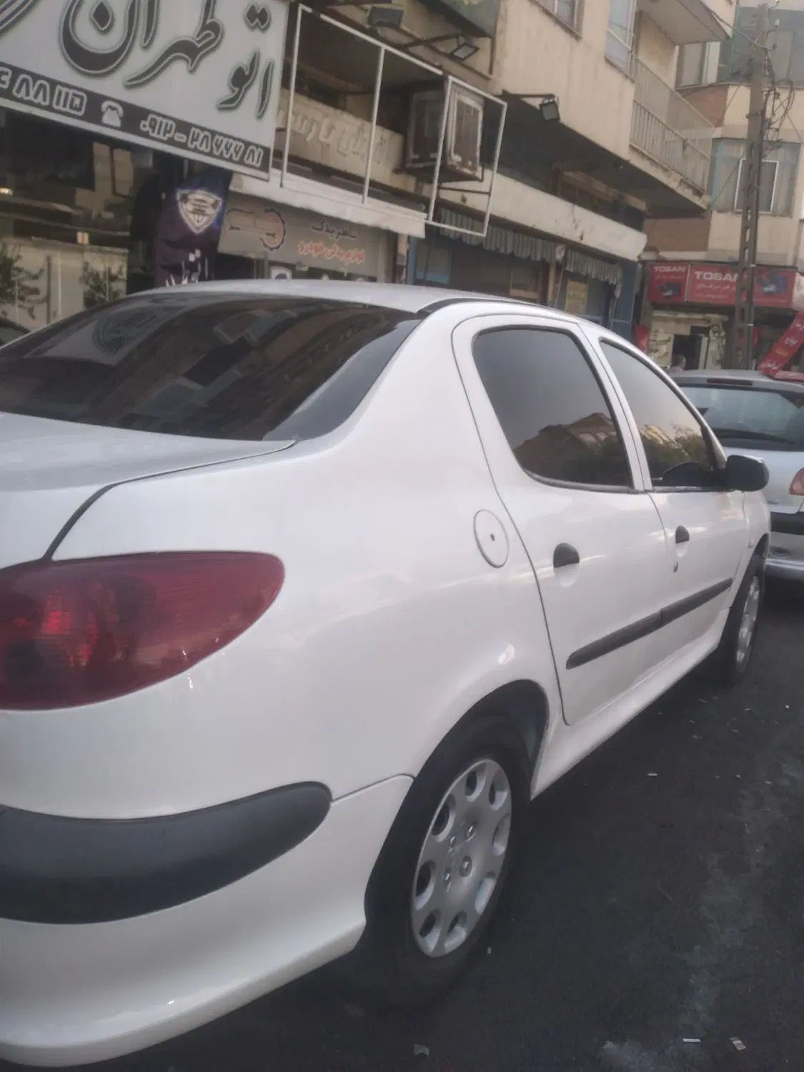 پژو ۲۰۶ صندوق دار v8 - 1393