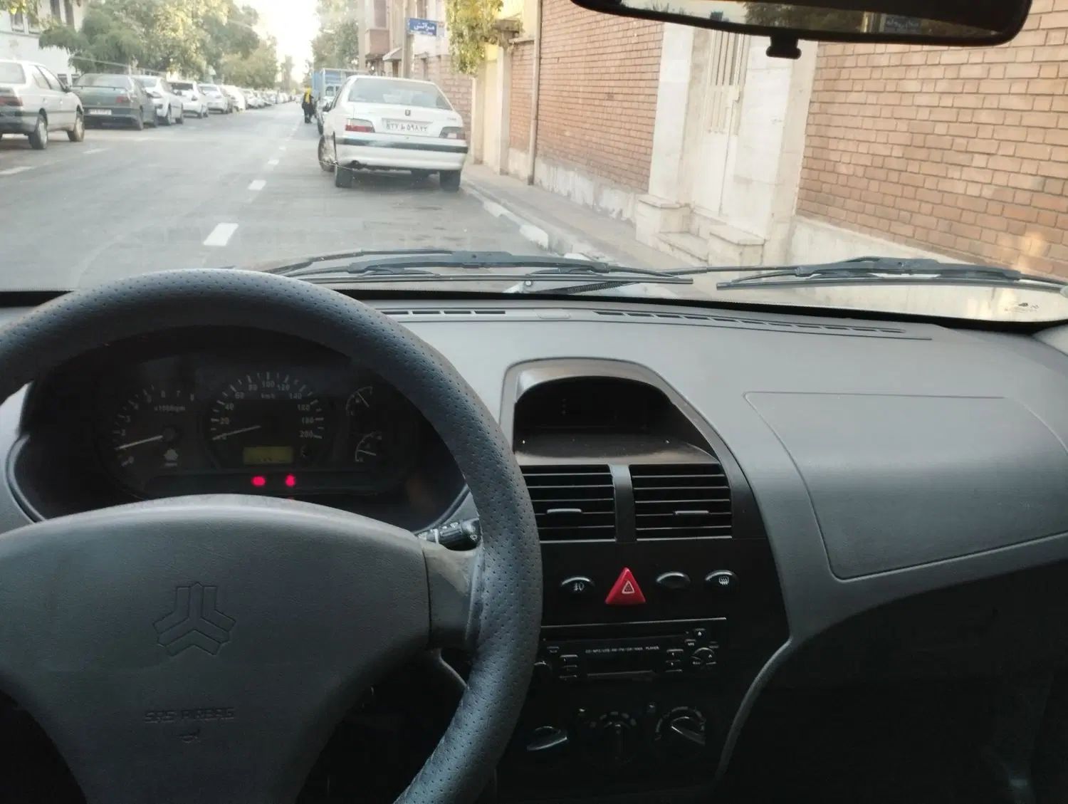 تیبا صندوق دار LX - 1390