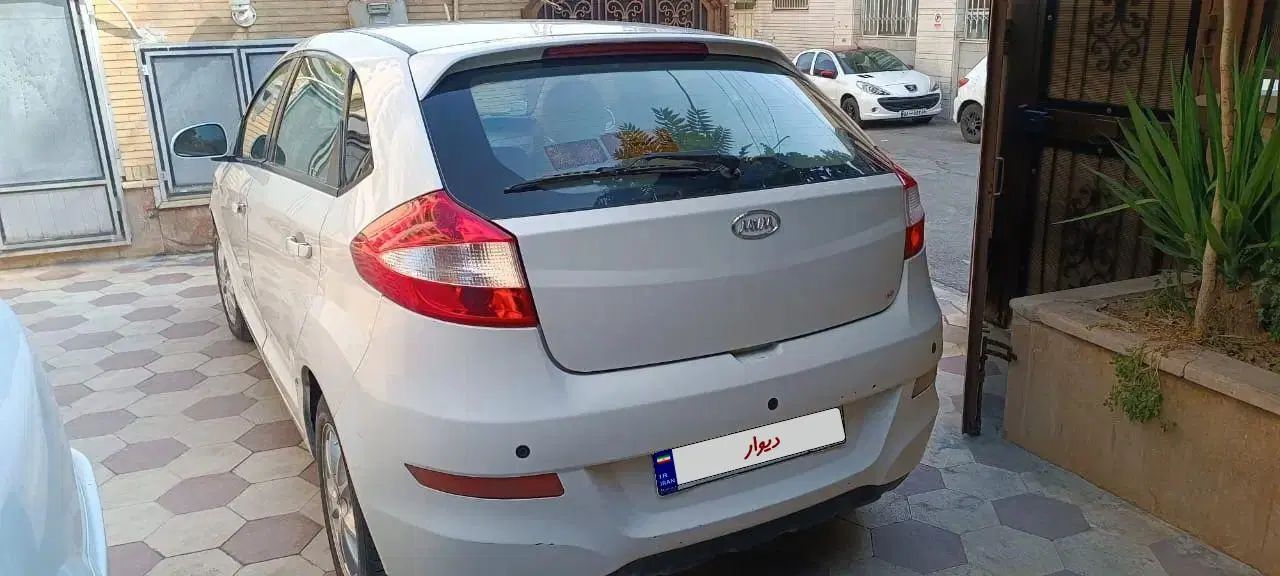 ام وی ام 315 هاچ بک ساده دنده ای - 1391