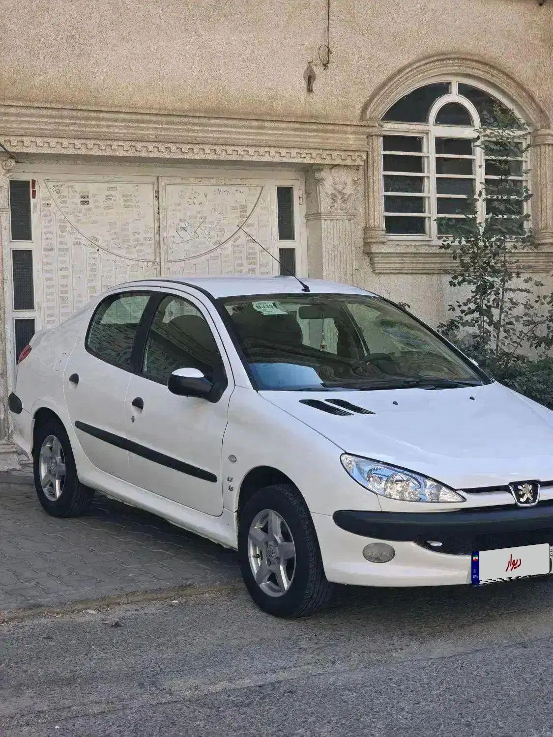 پژو ۲۰۶ صندوق دار v8 - 1390