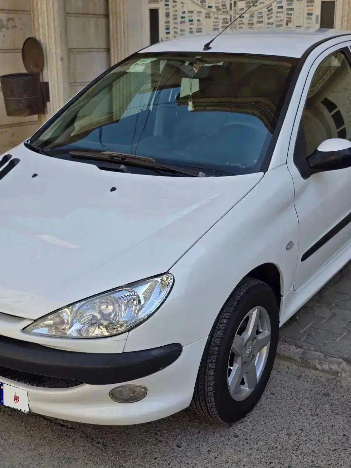پژو ۲۰۶ صندوق دار v8 - 1390