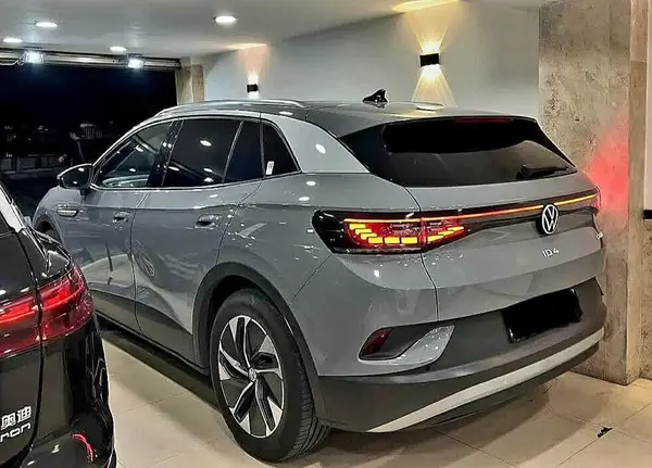فولکس ID4 pure - 2025