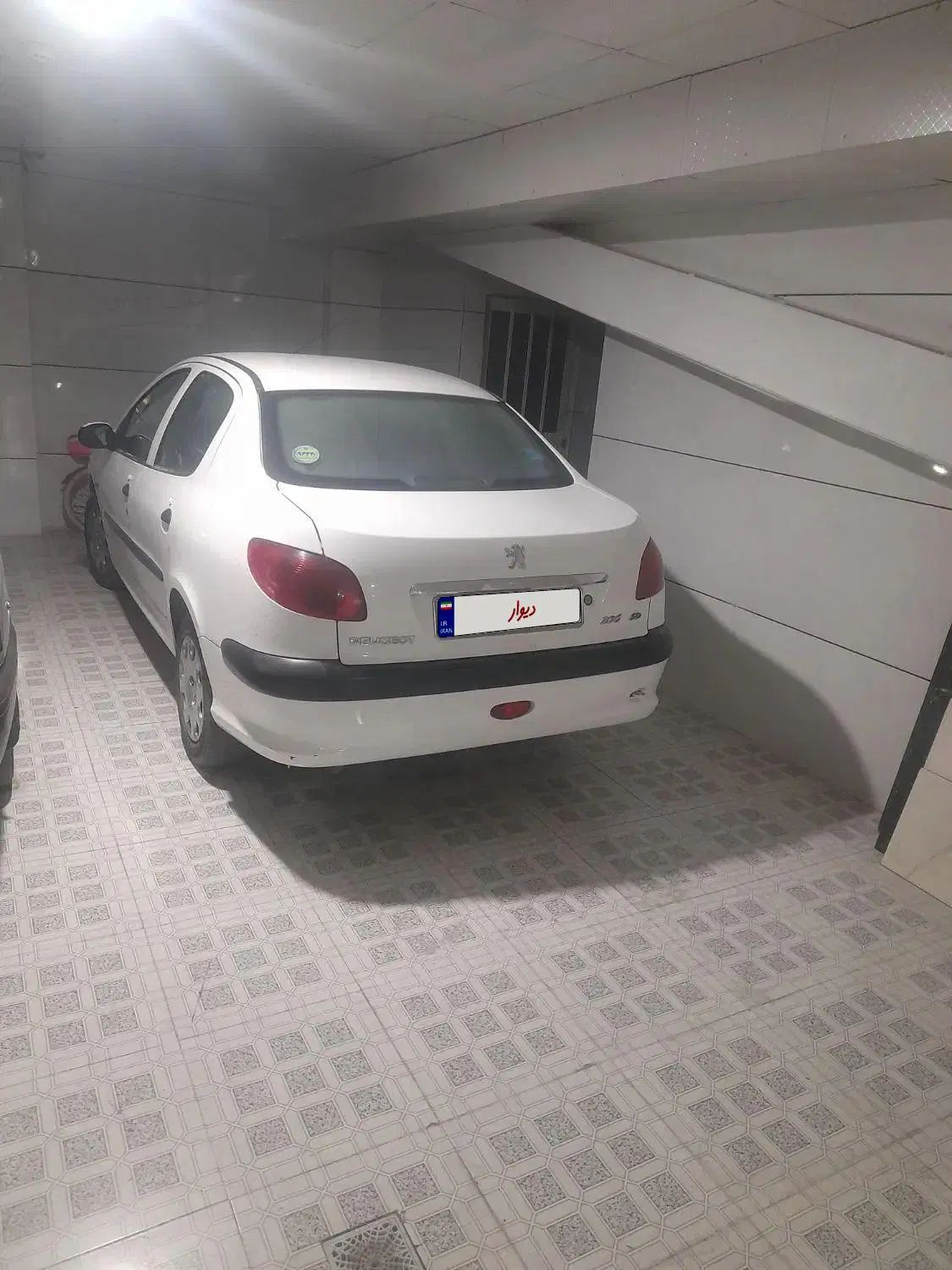 پژو ۲۰۶ صندوق دار v8 - 1399