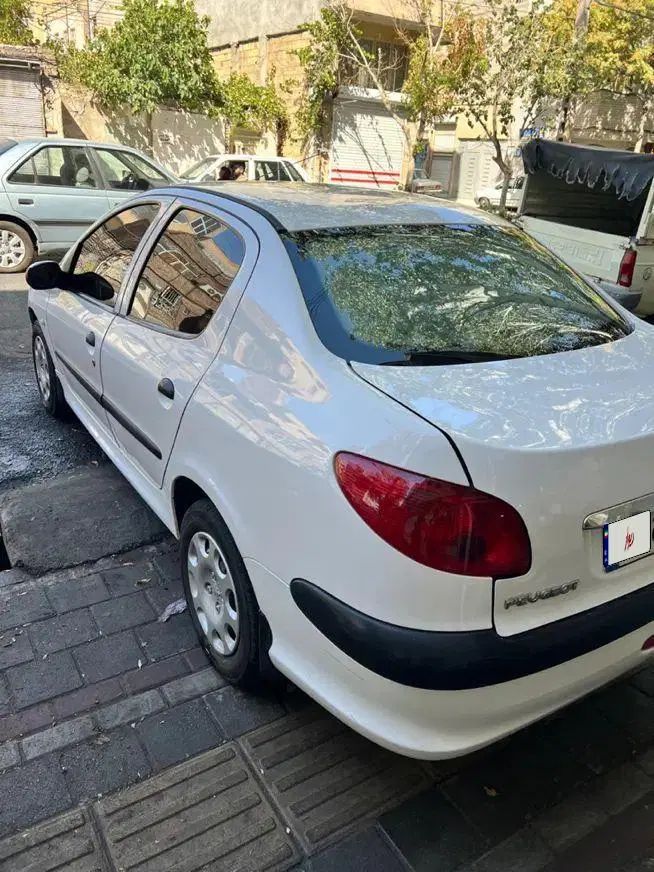 پژو ۲۰۶ صندوق دار v8 - 1390