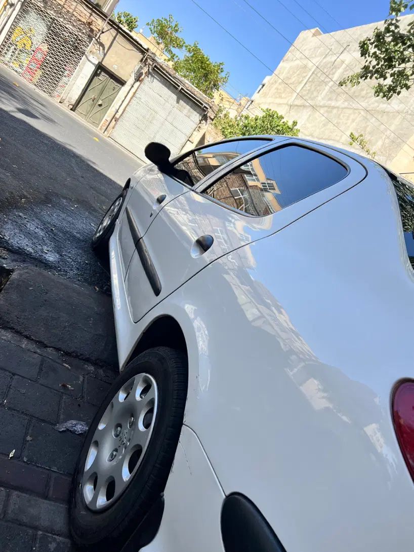 پژو ۲۰۶ صندوق دار v8 - 1390