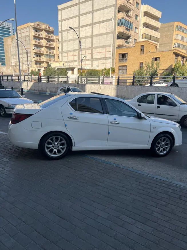 دنا پلاس توربو اتوماتیک - 1401
