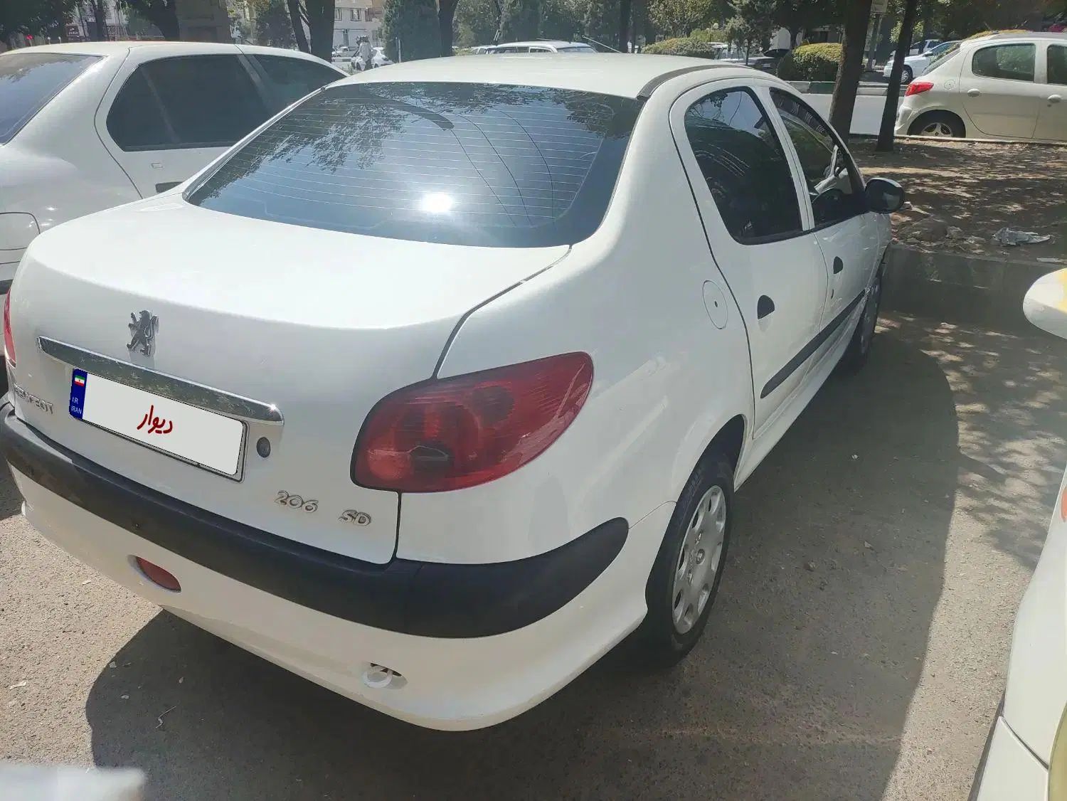 پژو ۲۰۶ صندوق دار v8 - 1394