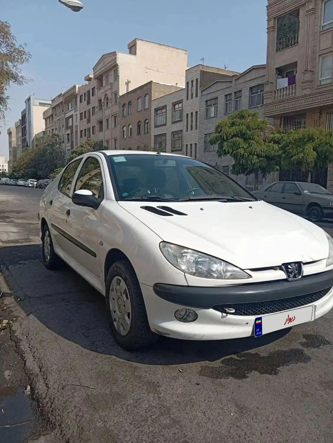 پژو ۲۰۶ صندوق دار v8 - 1396