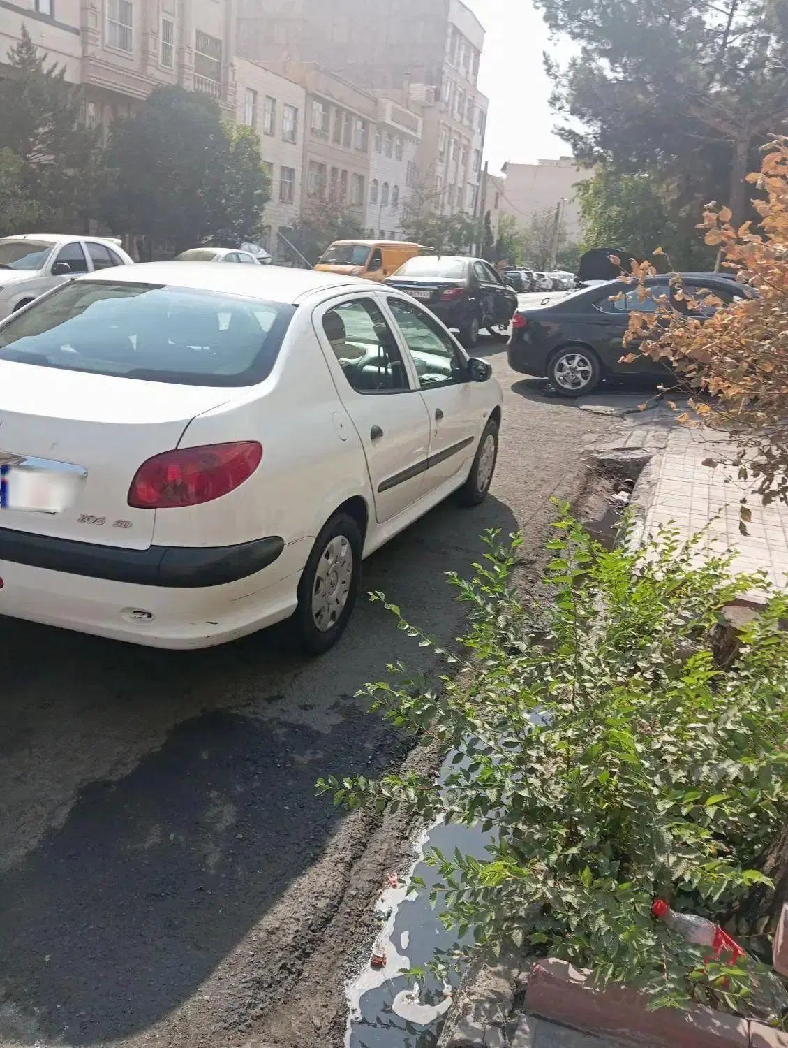 پژو ۲۰۶ صندوق دار v8 - 1396