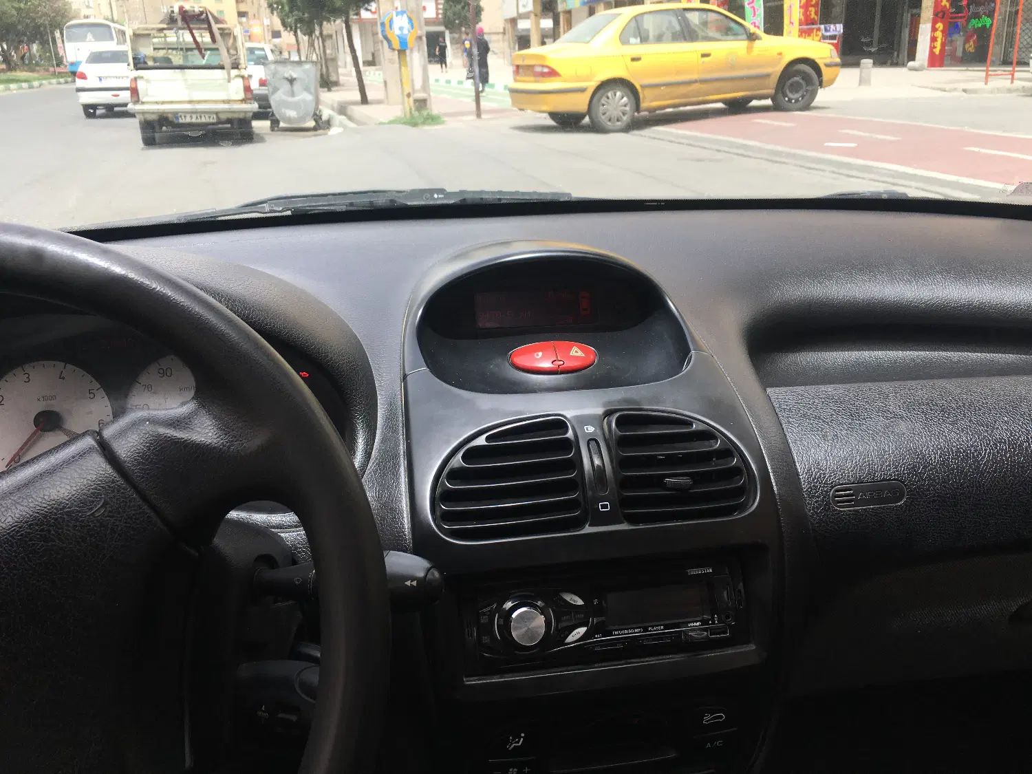 پژو ۲۰۶ صندوق دار v8 - 1396