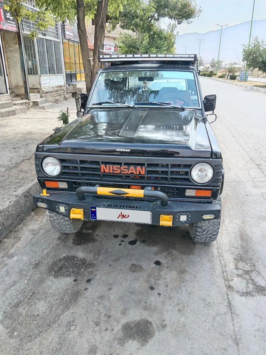 نیسان پاترول دو درب دنده‌ای - 1997