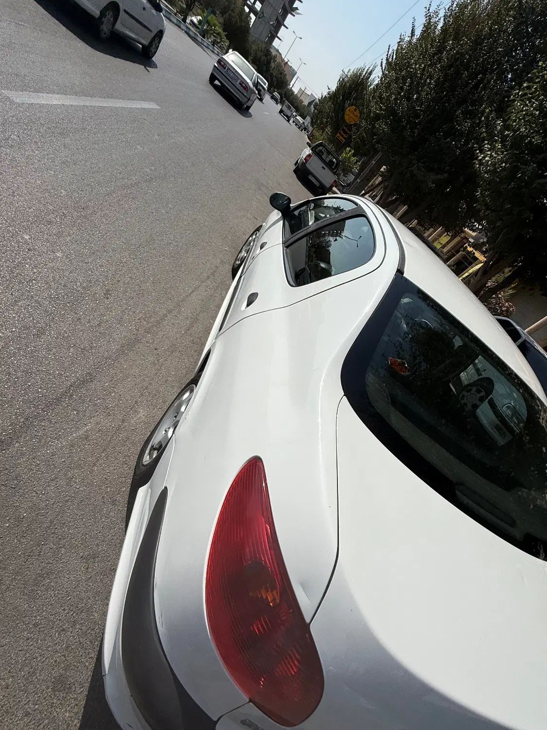 پژو ۲۰۶ صندوق دار v20 - 1390