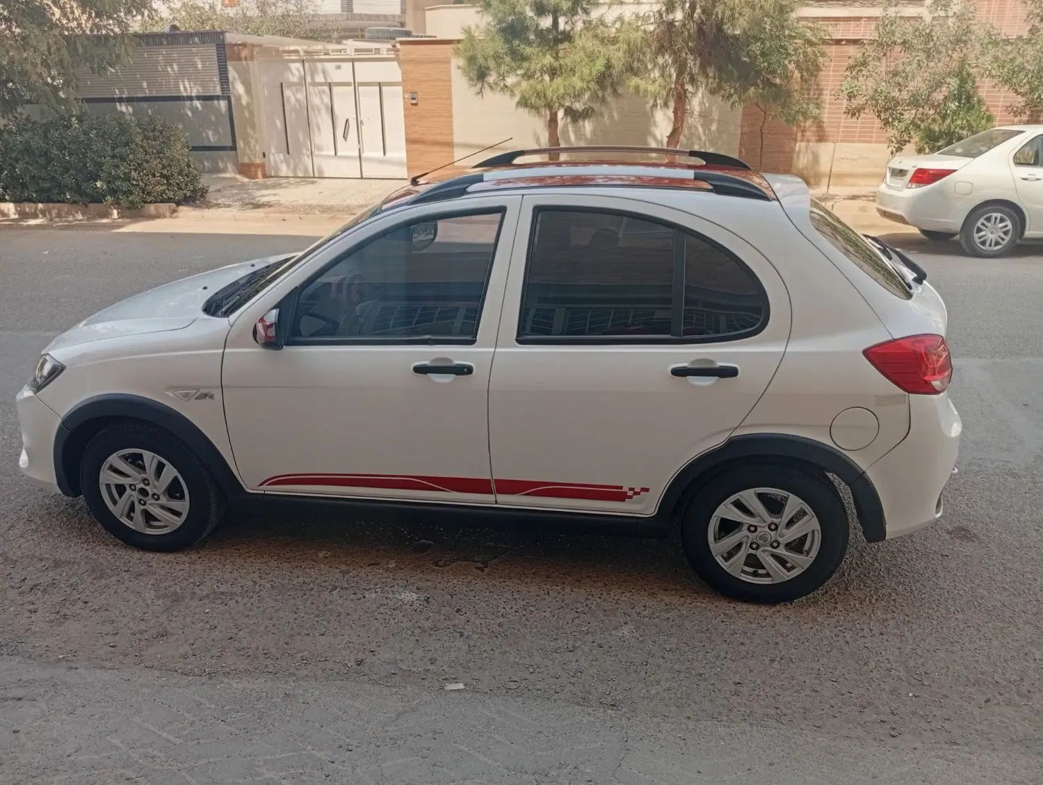 کوییک R دنده‌ای - 1402