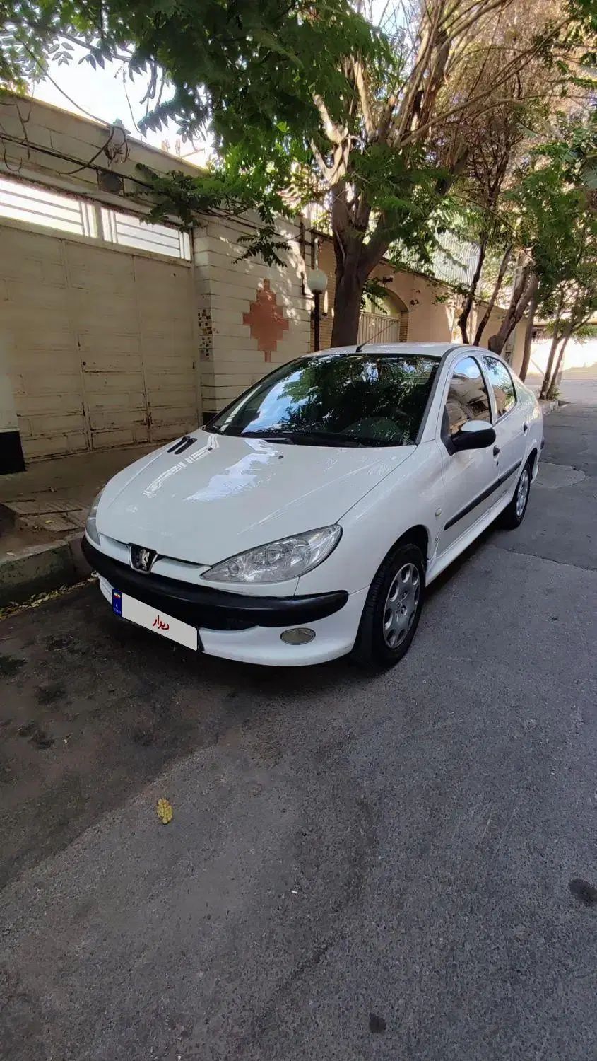 پژو ۲۰۶ صندوق دار v8 - 1393