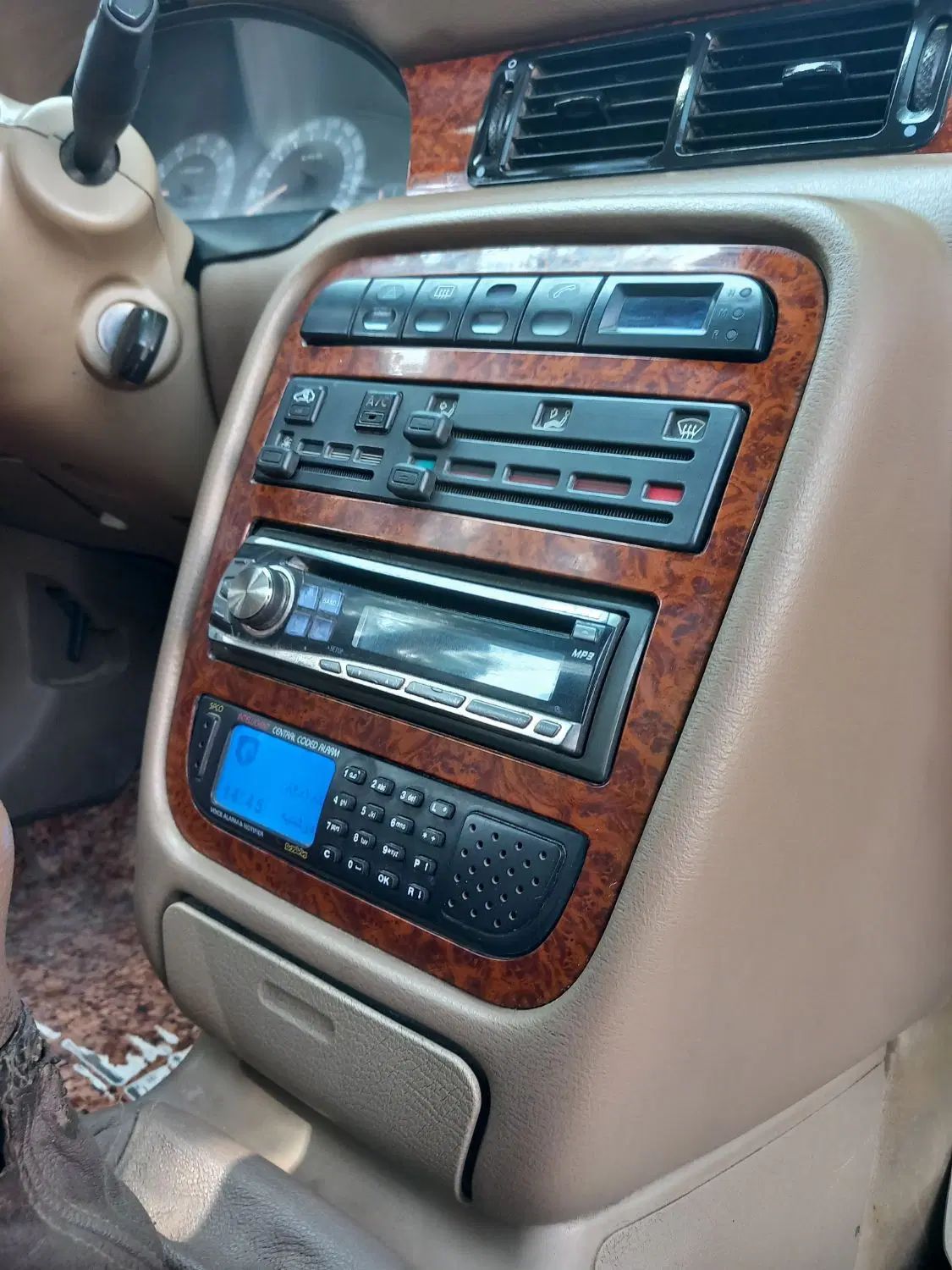 سمند LX XU7 - 1386