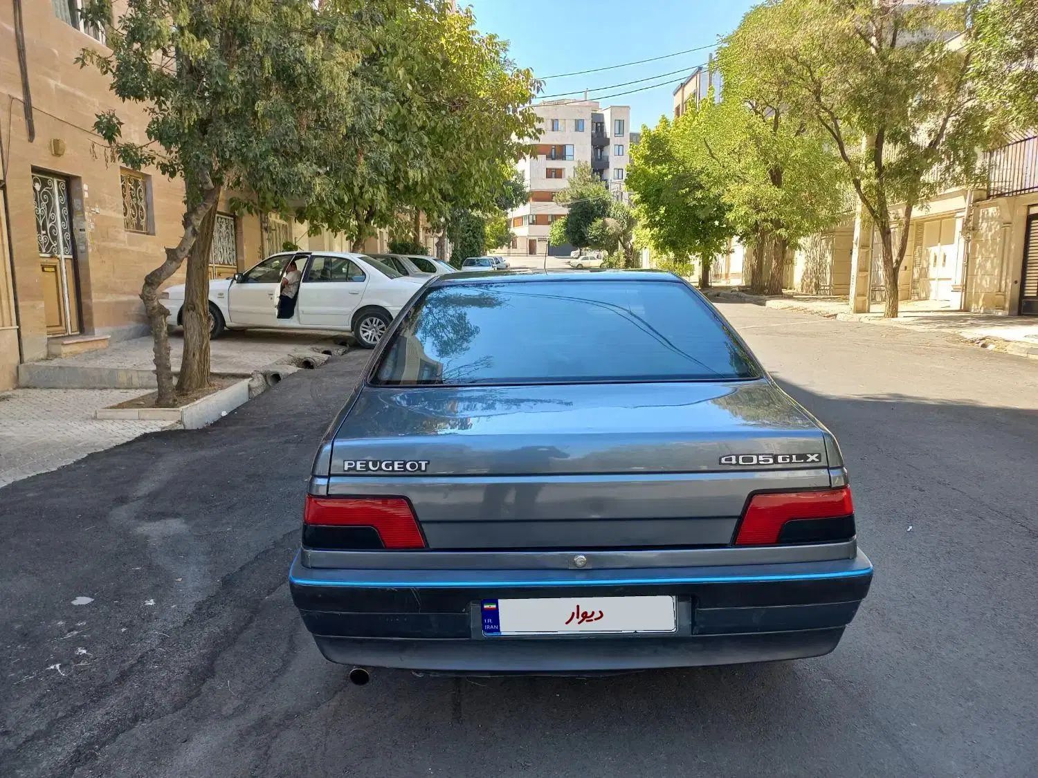 پژو 405 GL - 1370