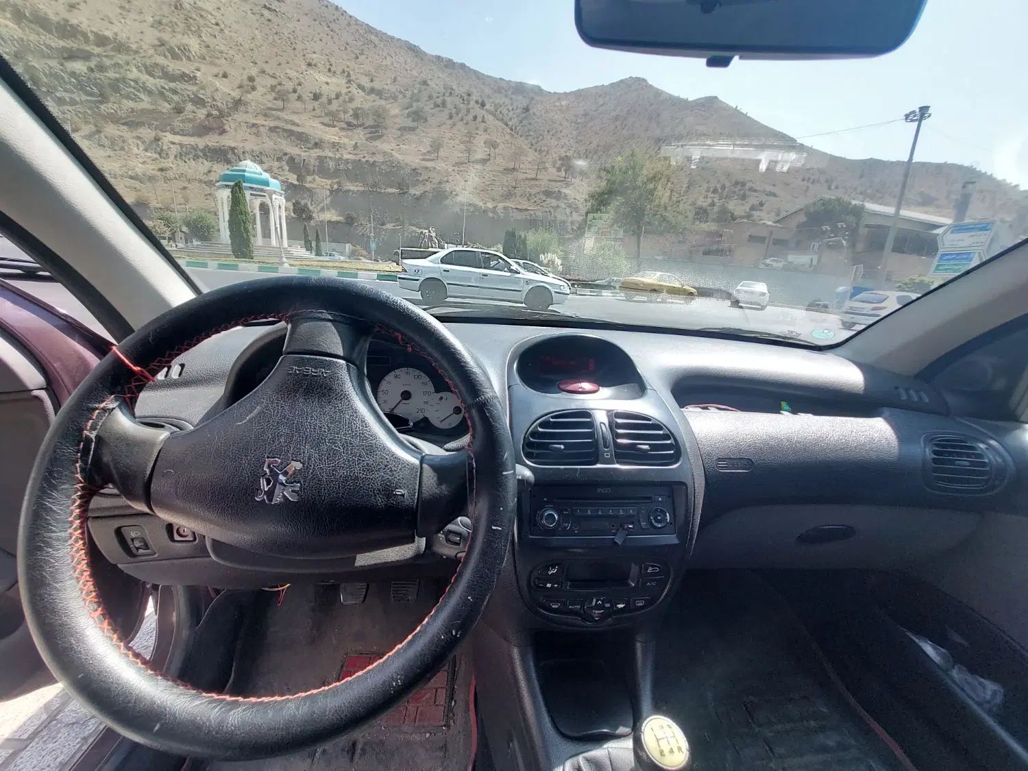 پژو ۲۰۶ صندوق دار v8 - 1394