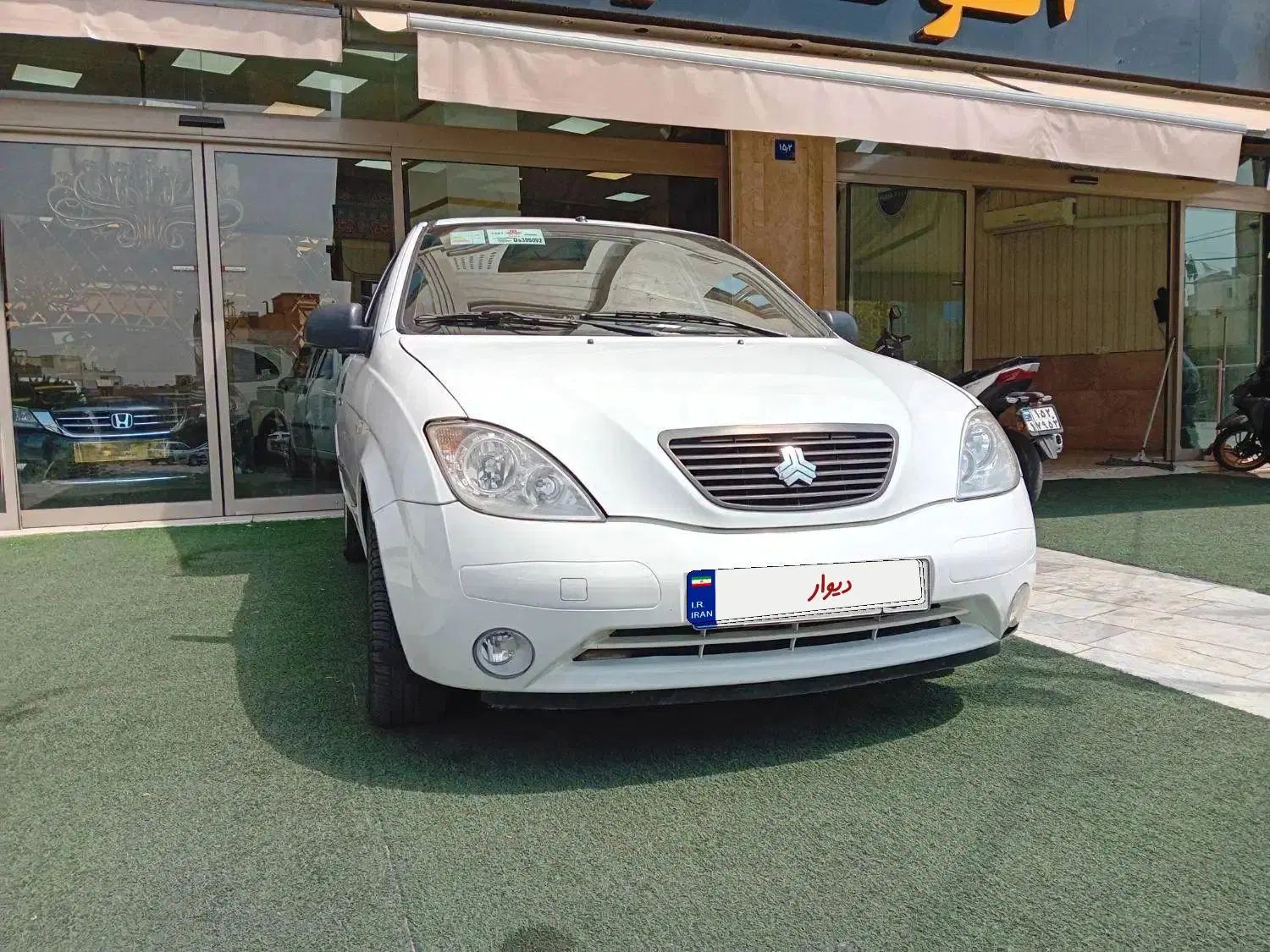 تیبا صندوق دار SX - 1396