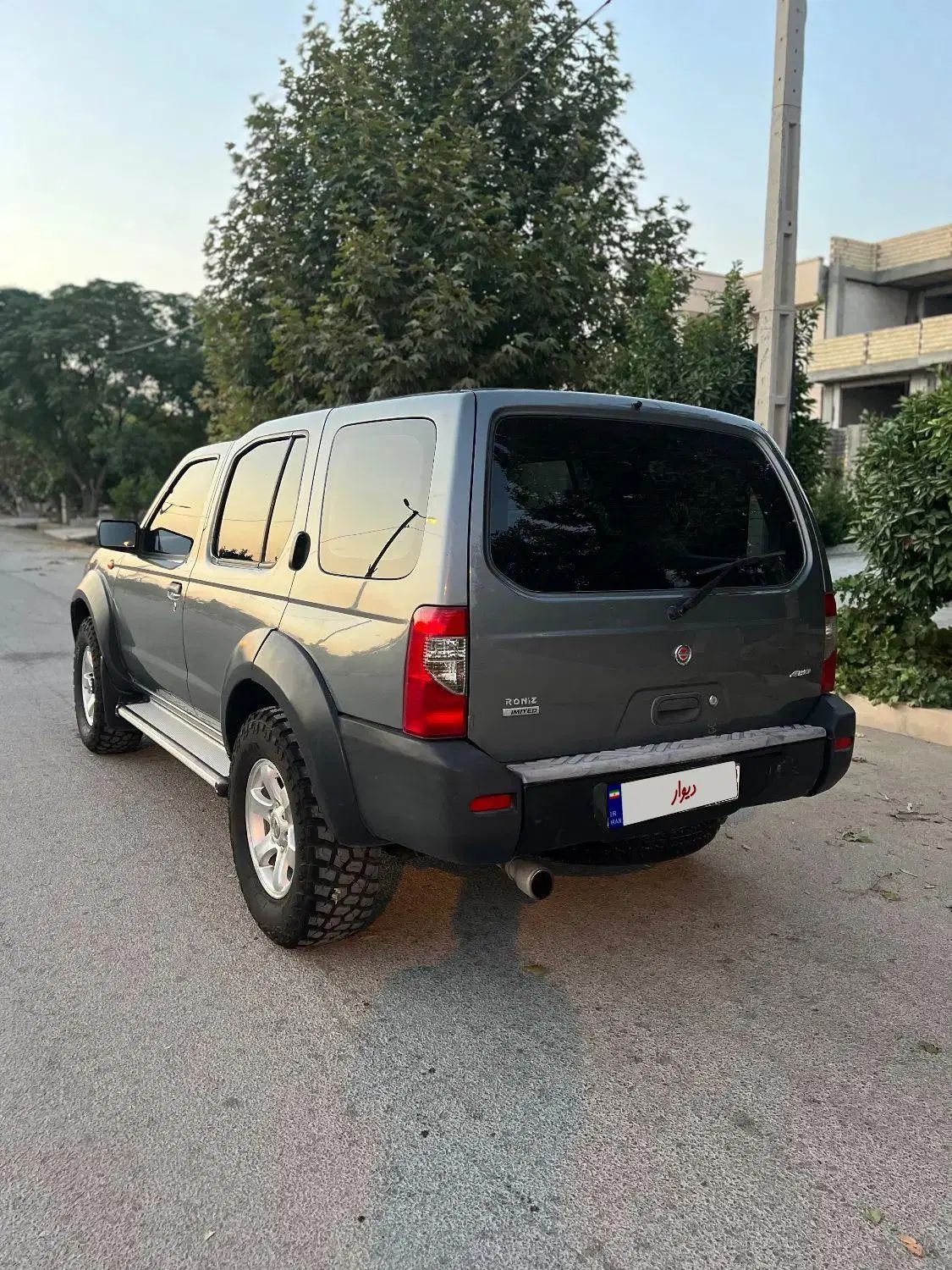 نیسان رونیز دنده‌ای - 1387