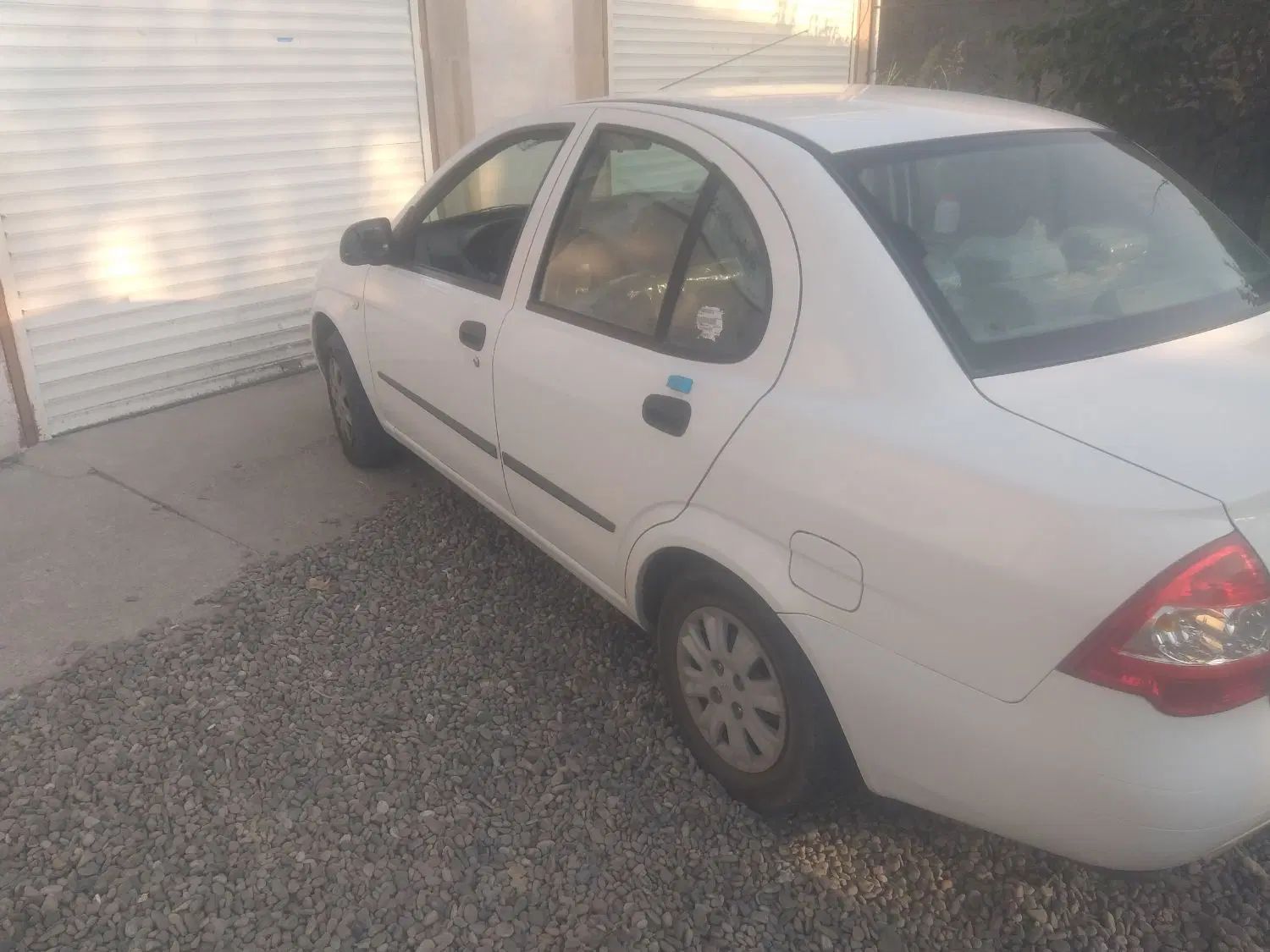تیبا صندوق دار SX - 1401