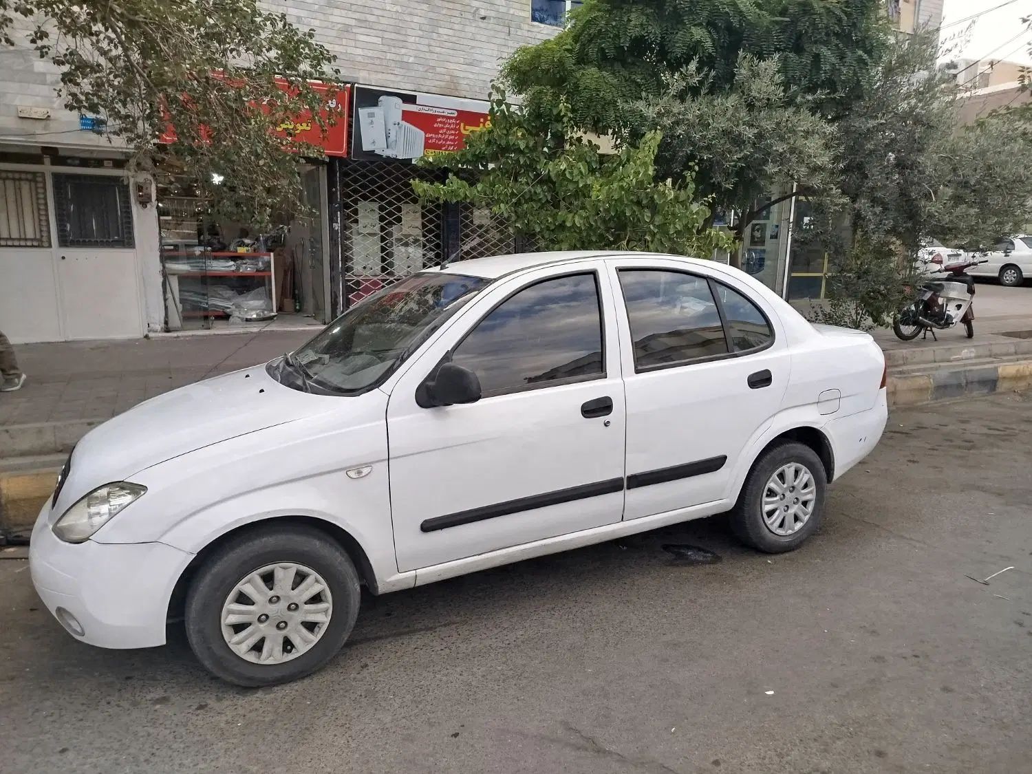 تیبا صندوق دار SX - 1391