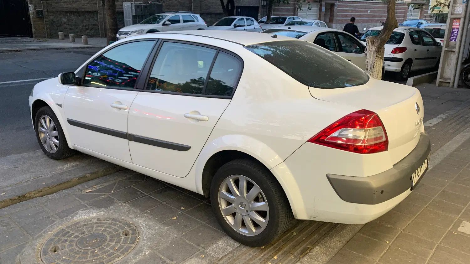 رنو مگان پارس خودرو 2000 - 1390