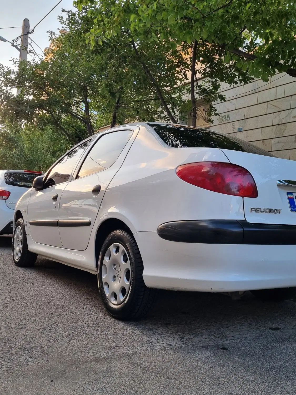 پژو ۲۰۶ صندوق دار v8 - 1399