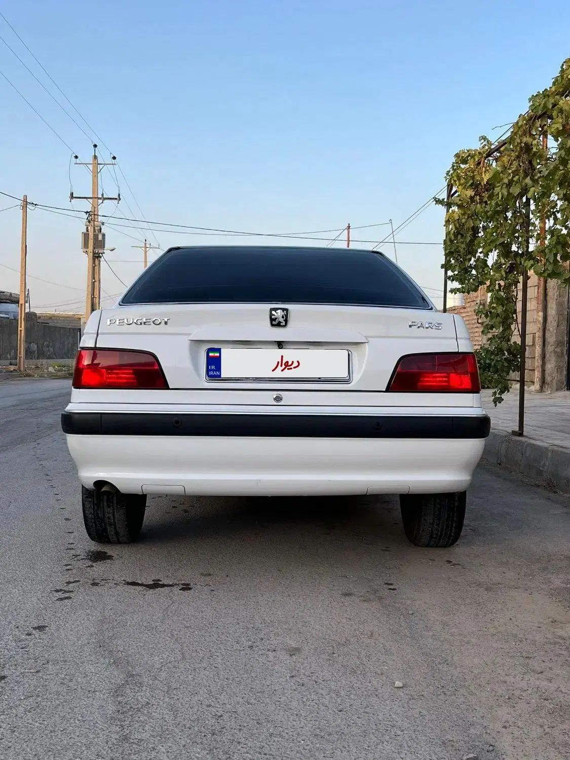 پژو پارس XU7P - 1402