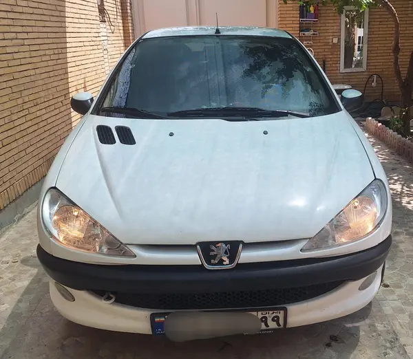 پژو ۲۰۶ صندوق دار v8 - 1397