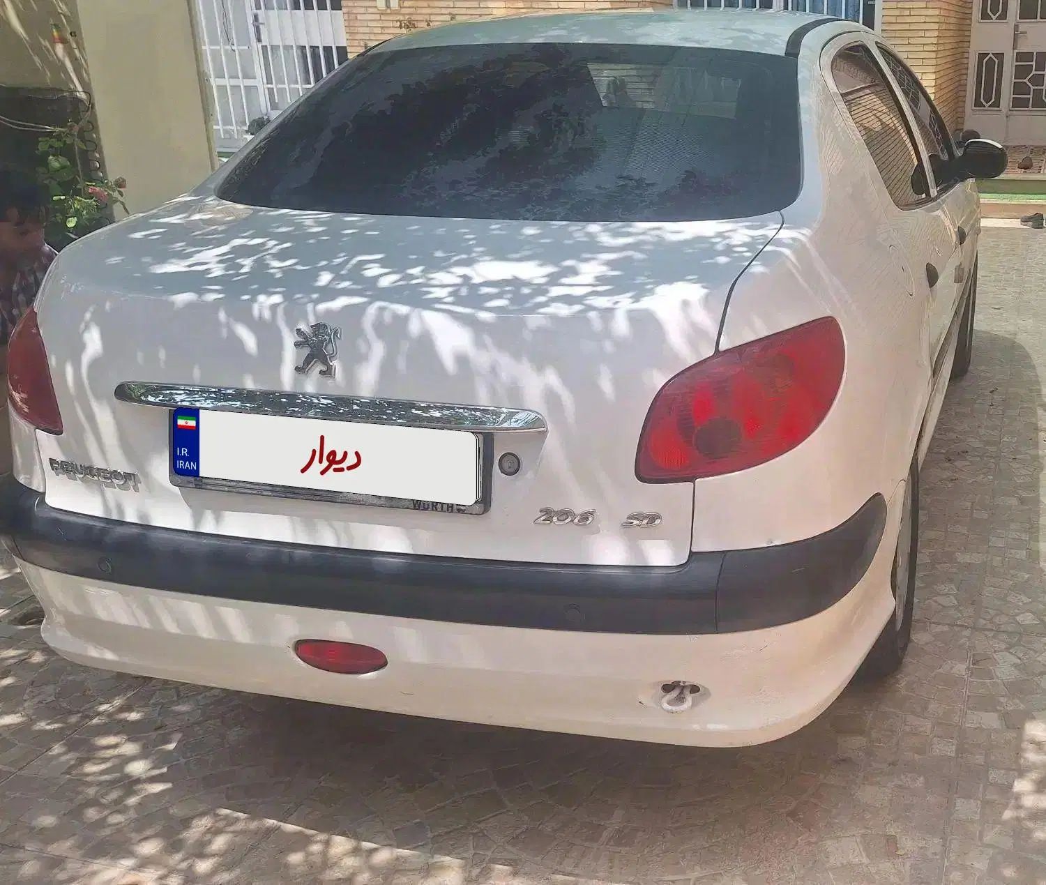 پژو ۲۰۶ صندوق دار v8 - 1397