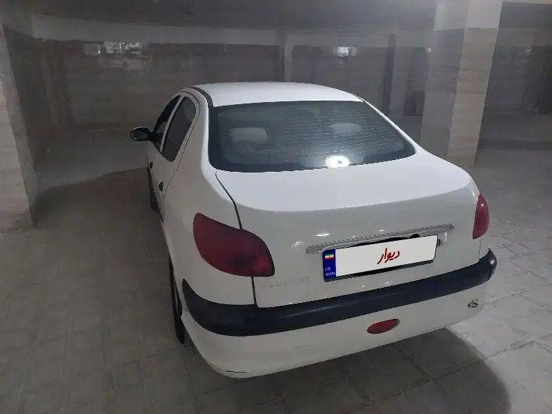 پژو ۲۰۶ صندوق دار v8 - 1395