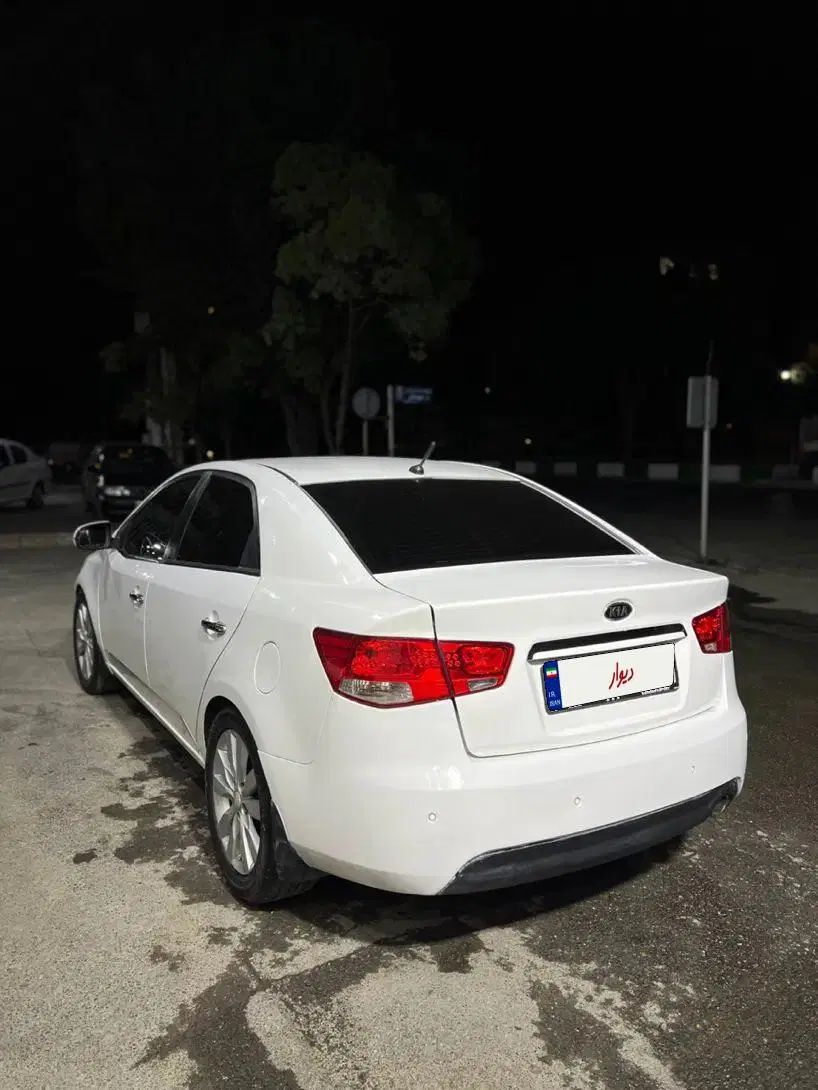 کیا سراتو 2.0 لیتر اتوماتیک GT لاین - 2011