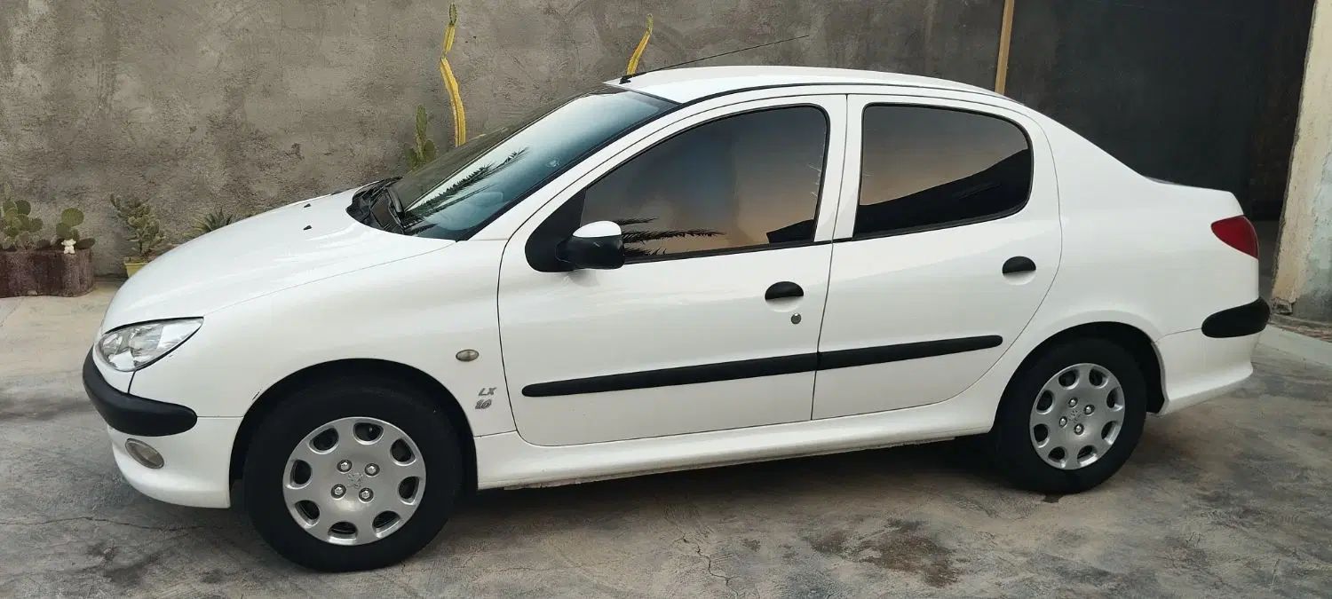 پژو ۲۰۶ صندوق دار v8 - 1397