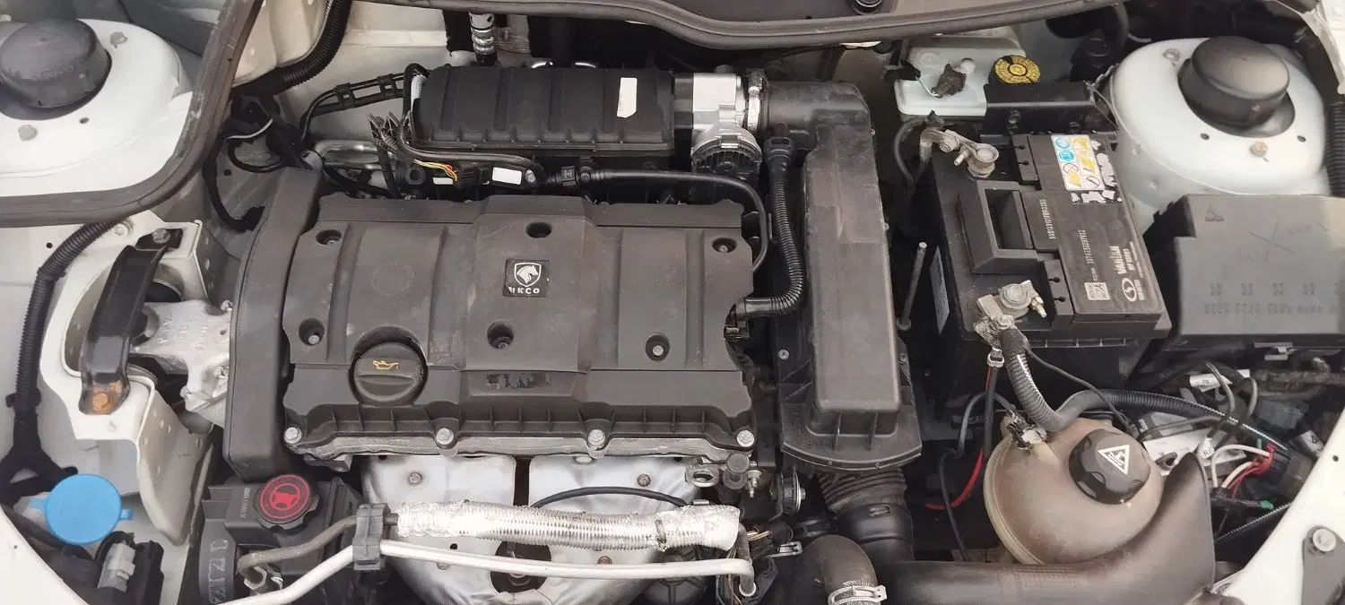 پژو ۲۰۶ صندوق دار v8 - 1397