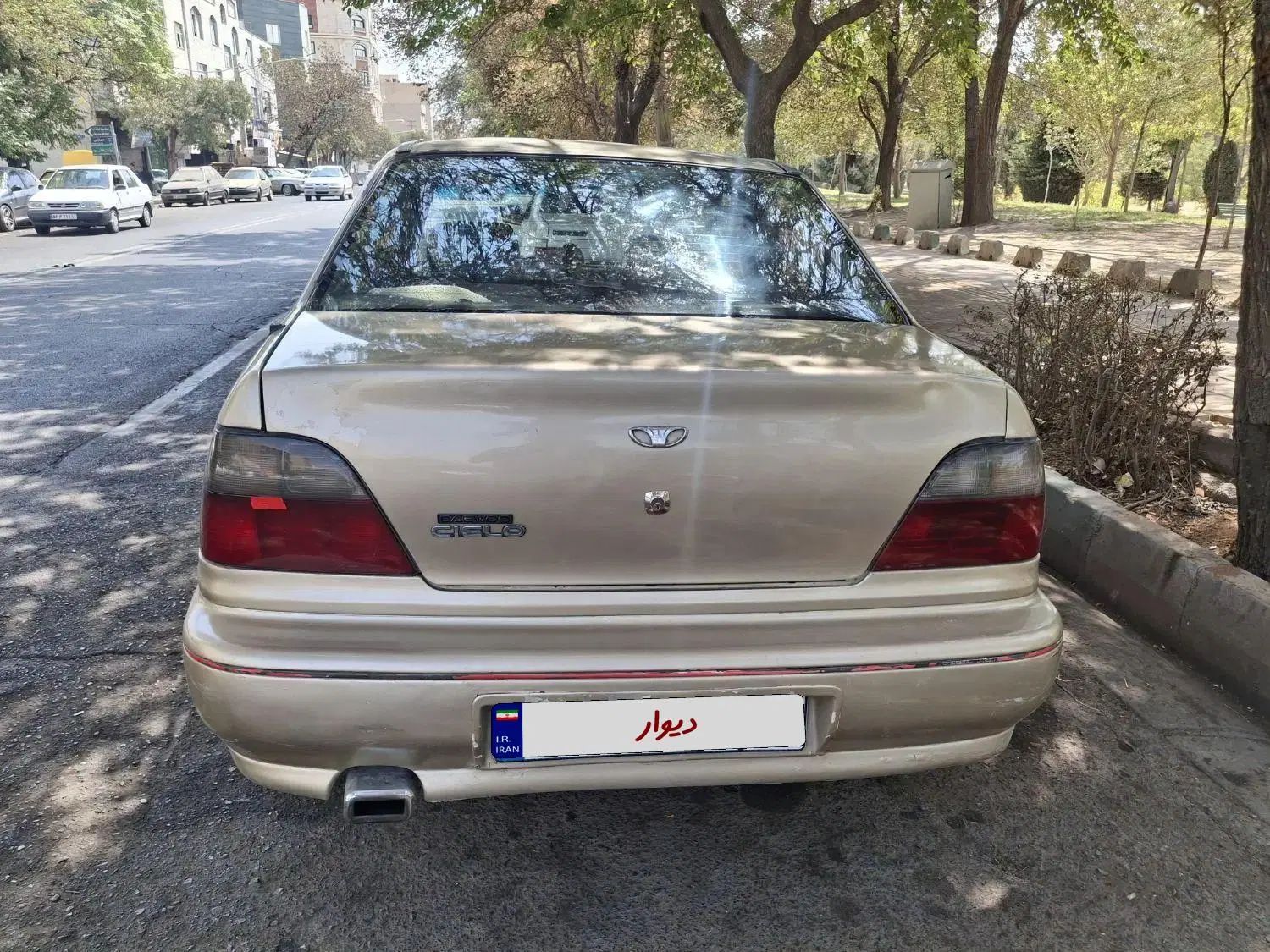 دوو سیلو سدان - 1380